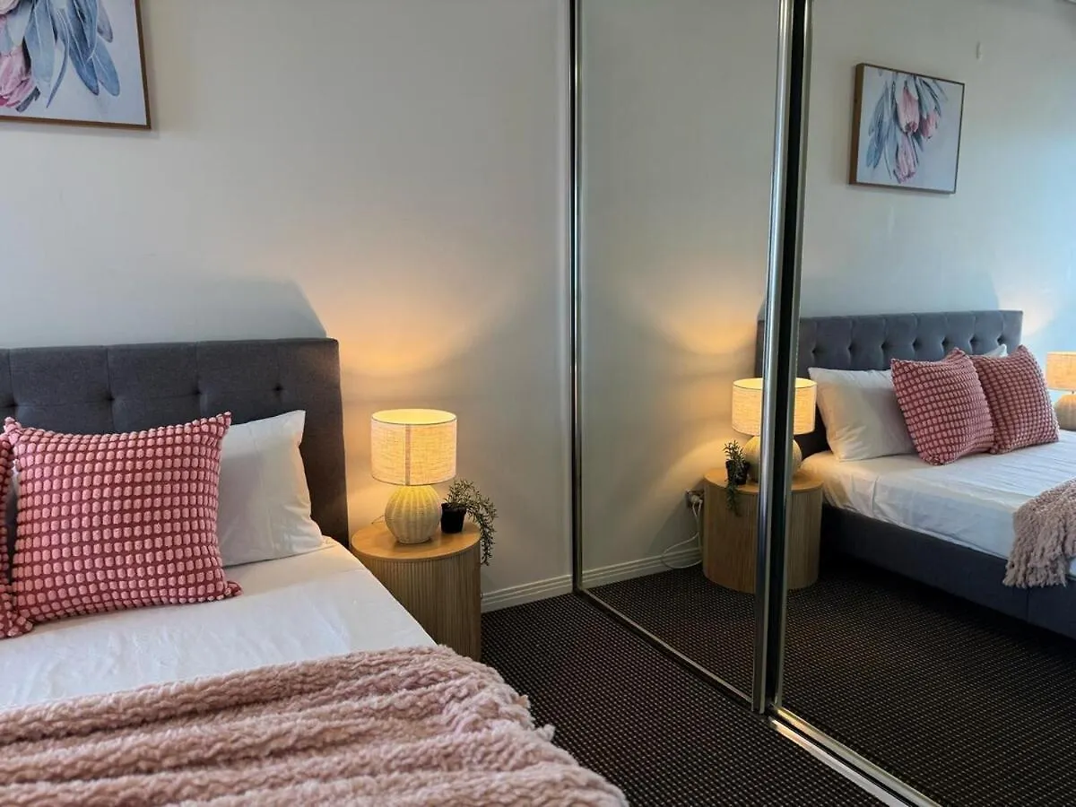 아파트 Luxury Meriton Suites Retreat 브리즈번 오스트레일리아