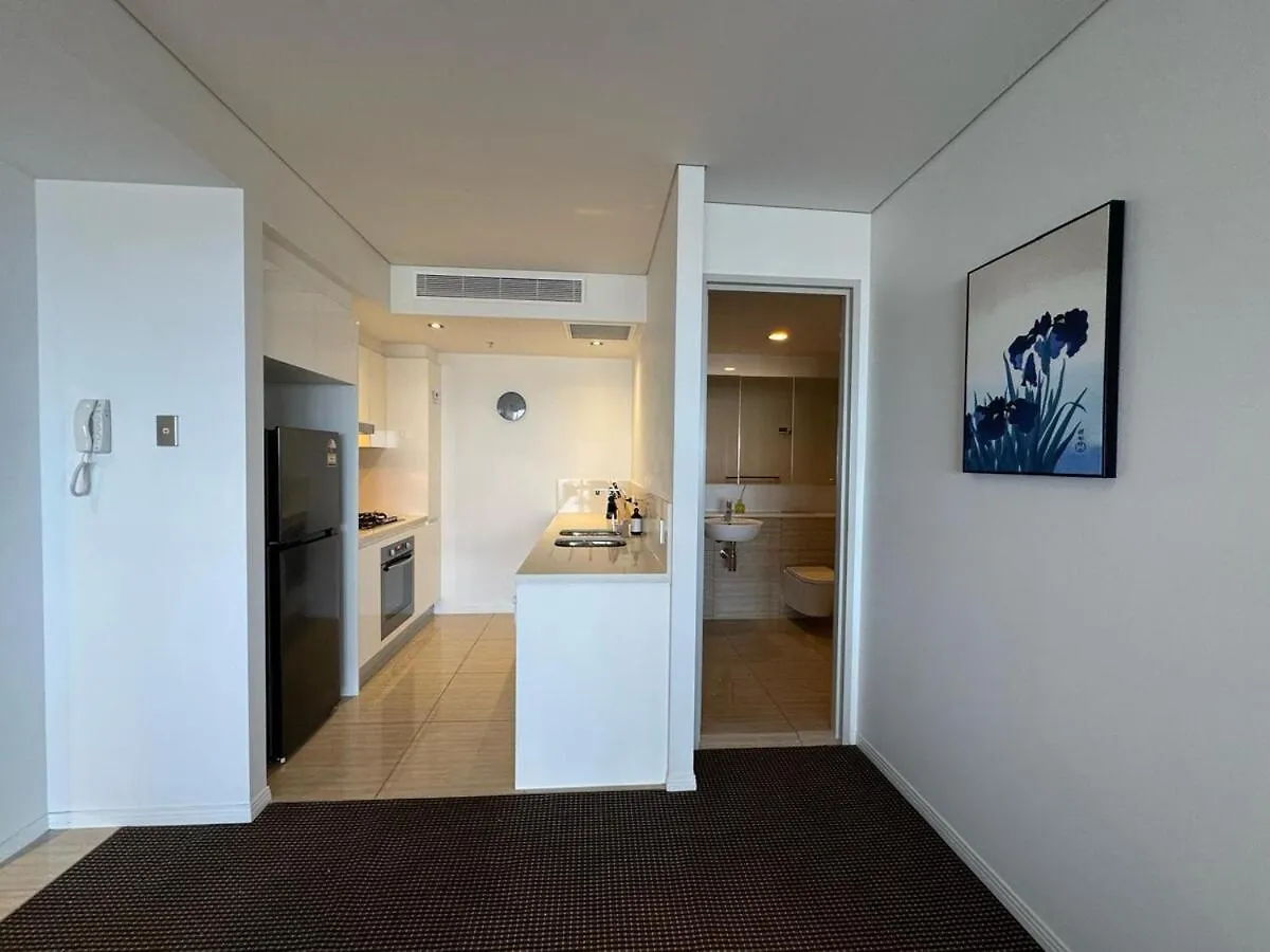 Luxury Meriton Suites Retreat Brisbane